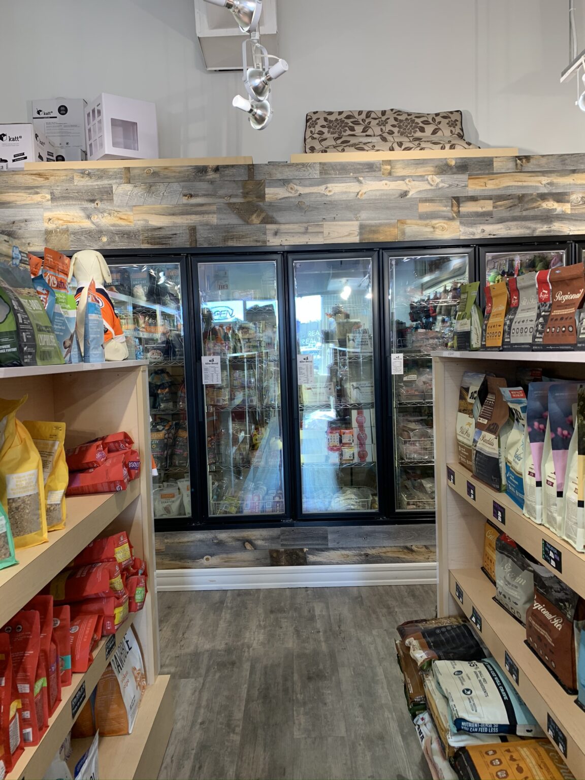 Bone & Biscuit Pet Food Edmonton Hampton Market